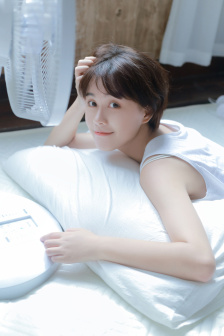 涂了春药被一群人伦H漫画视频